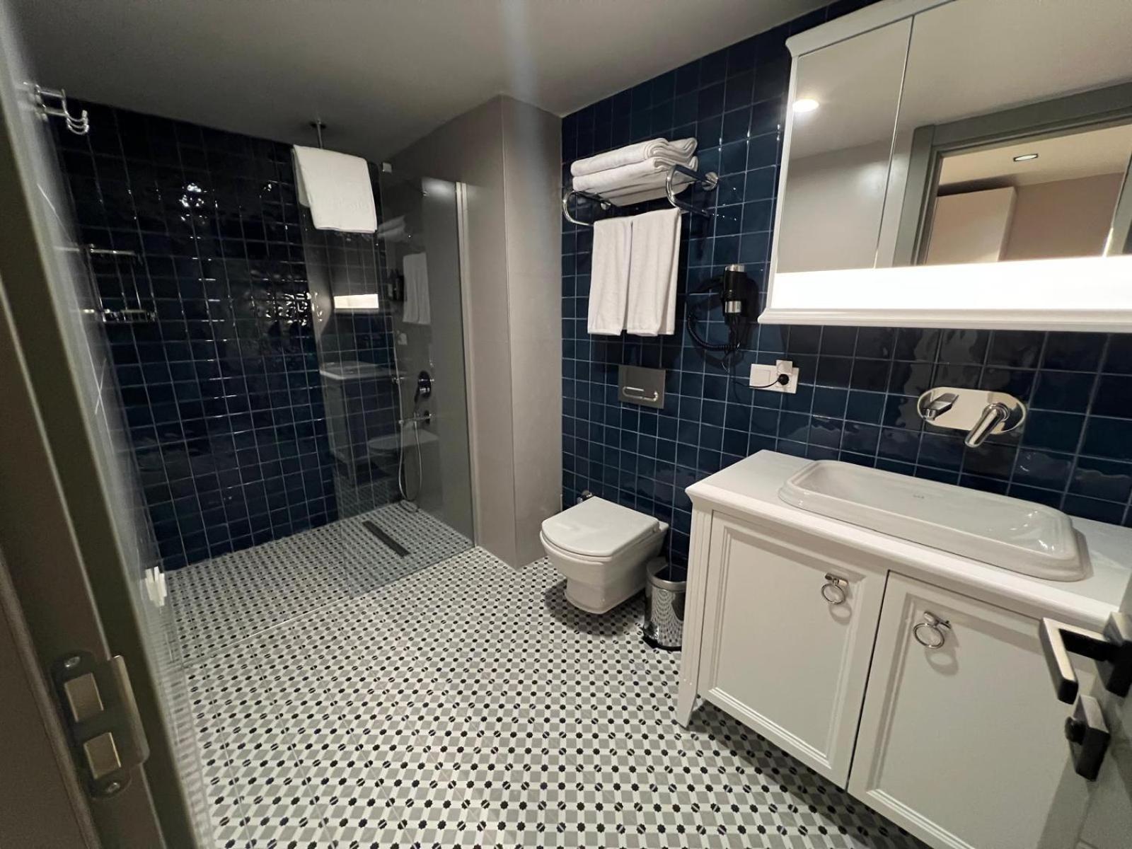 Weingart Suites Hotel Istanbul Eksteriør billede